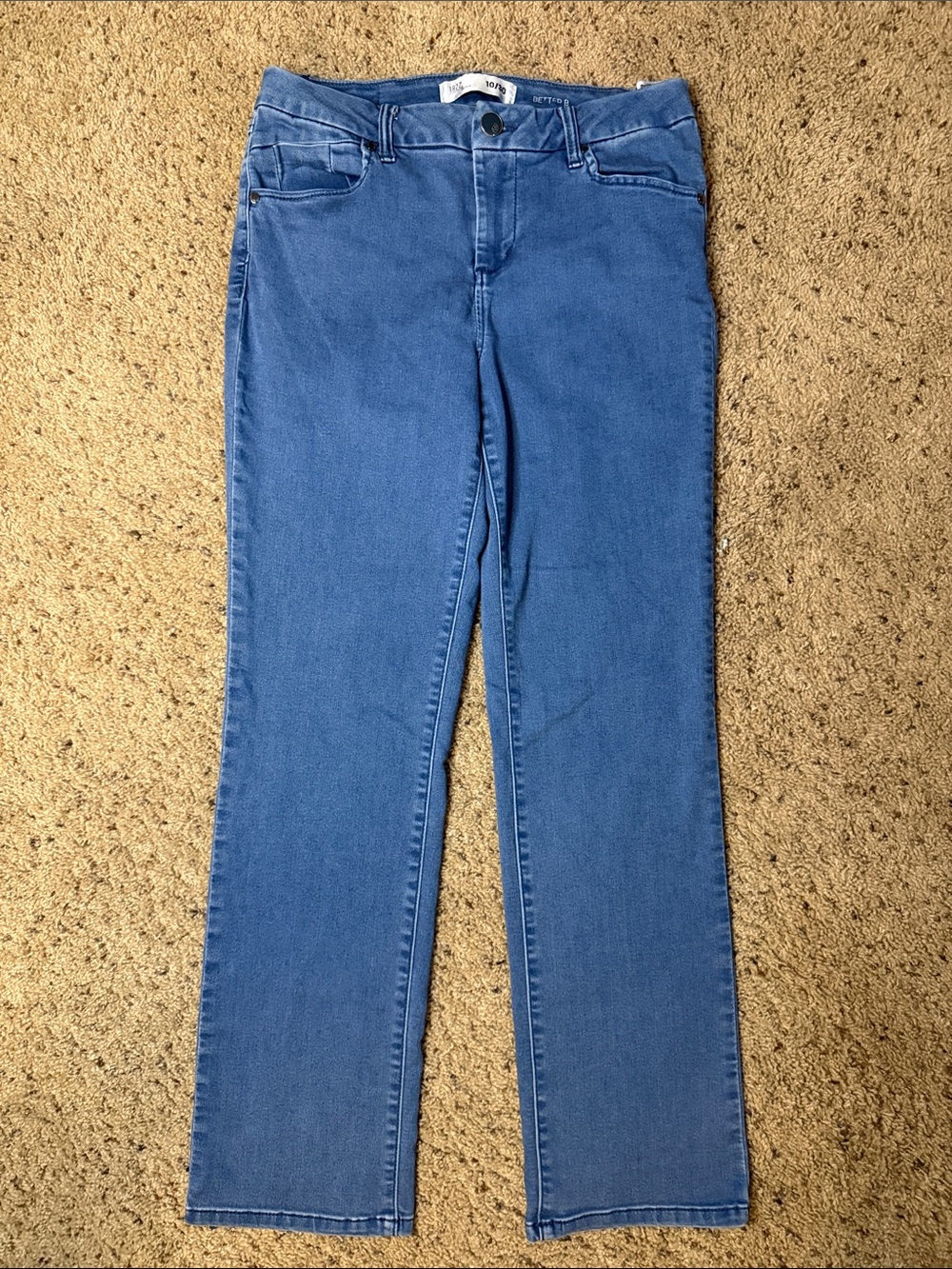 1822 Denim Women's Straight-Leg Jeans in Medium Blue